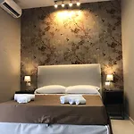 Dante 11 By Apulia Maison d'hôtes Bari