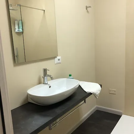 Dante 11 By Apulia Pensionat 3*