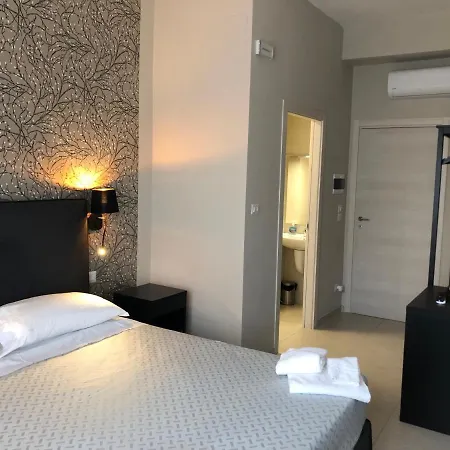 Pensiune Dante 11 By Apulia 3*