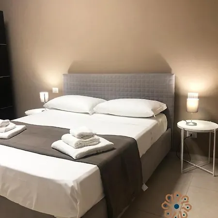 Dante 11 By Apulia Affittacamere Bari